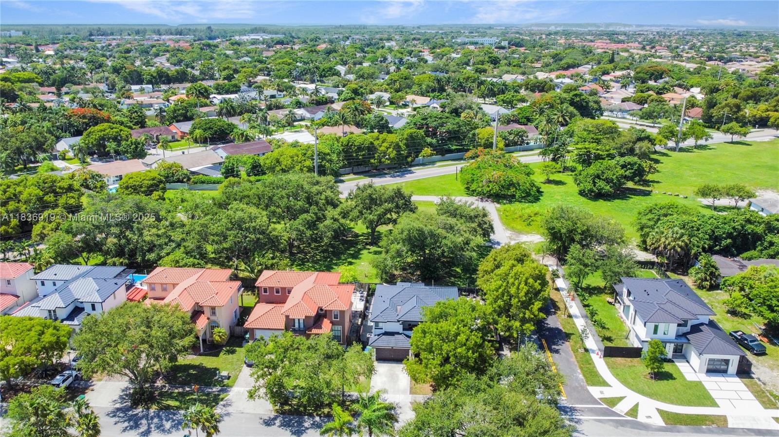 8490 SW 199th St, Cutler Bay, Florida image 38