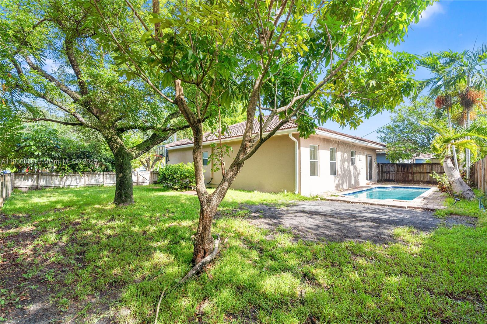 955 S 26th Avenue, Hollywood, Florida image 8