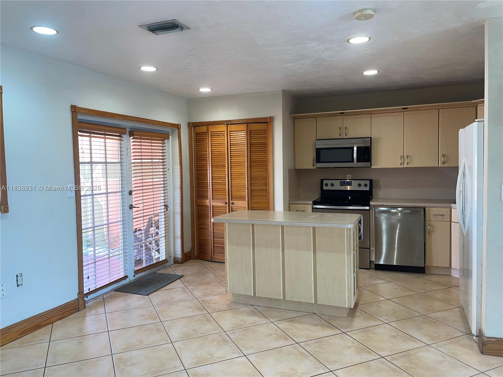 Property photo # 3