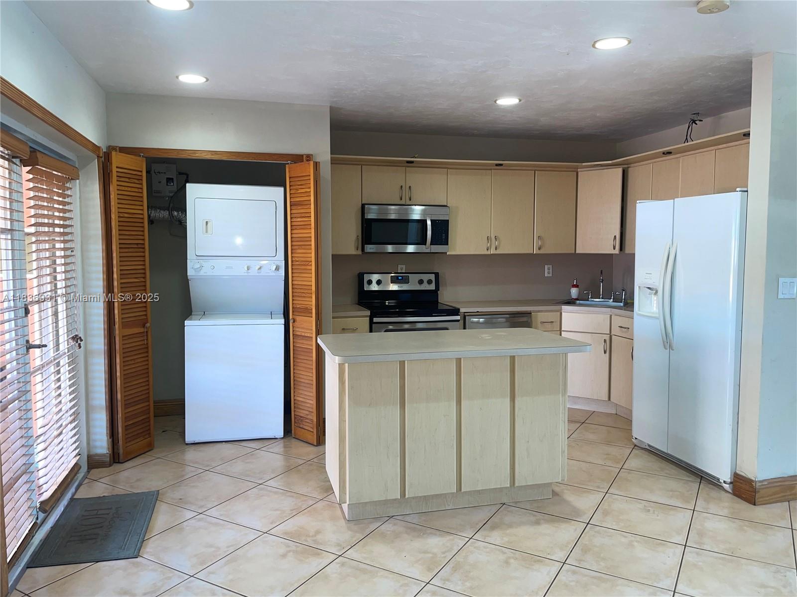 Property photo # 8