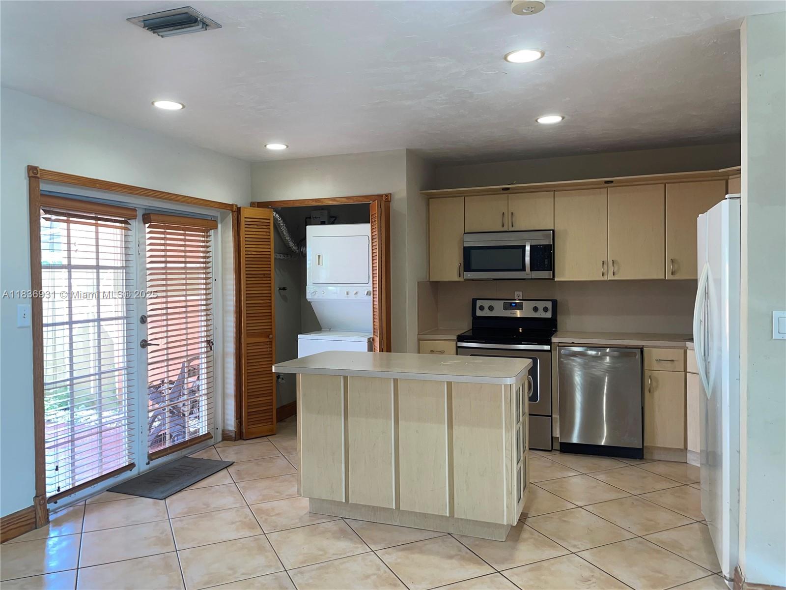 Property photo # 7