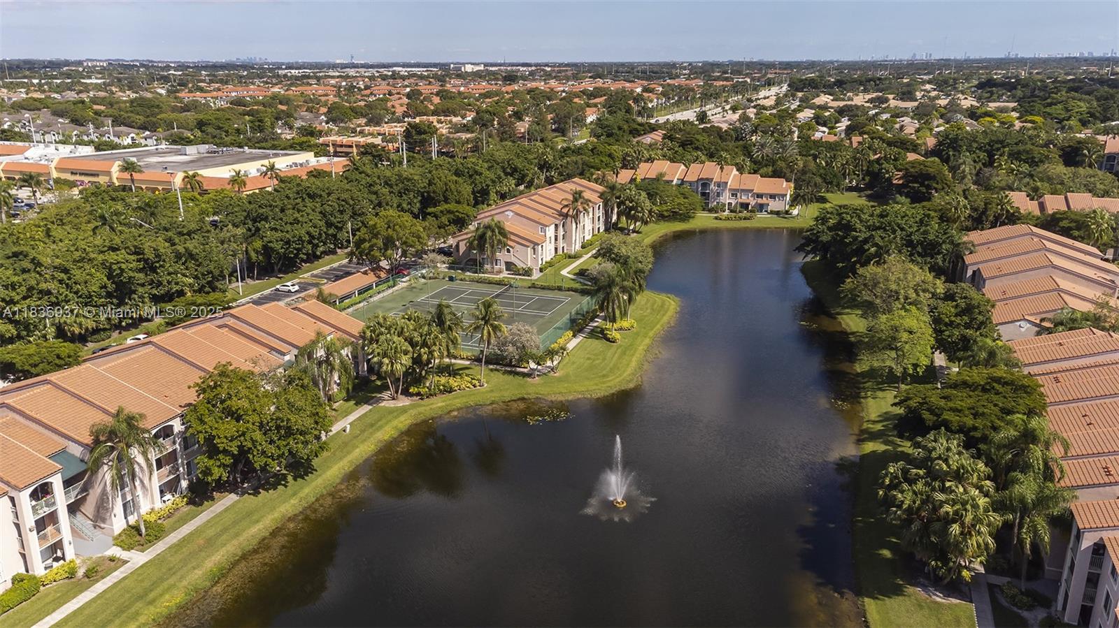 12136 Saint Andrews Pl #204, Miramar, Florida image 4