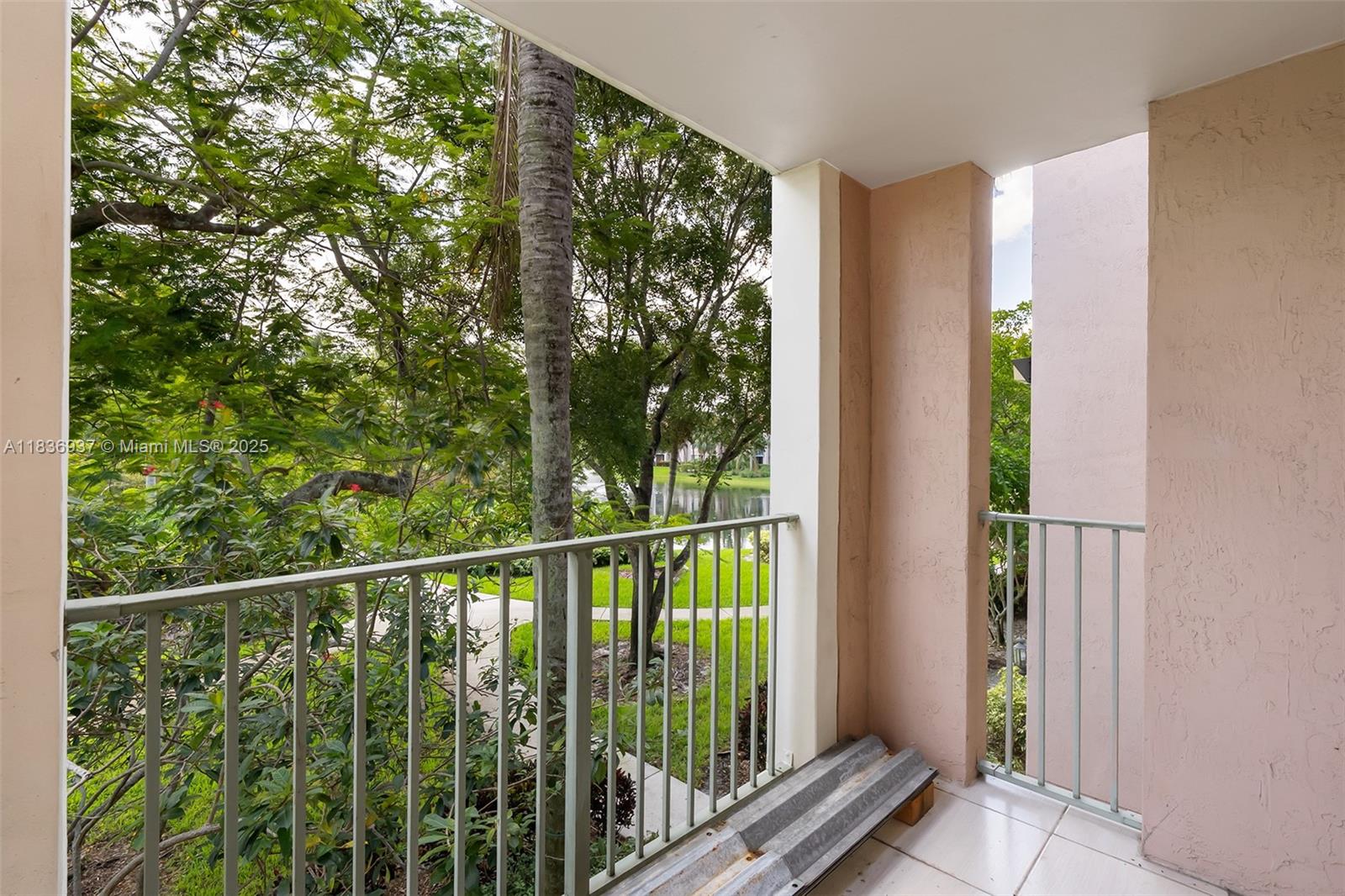 12136 Saint Andrews Pl #204, Miramar, Florida image 6