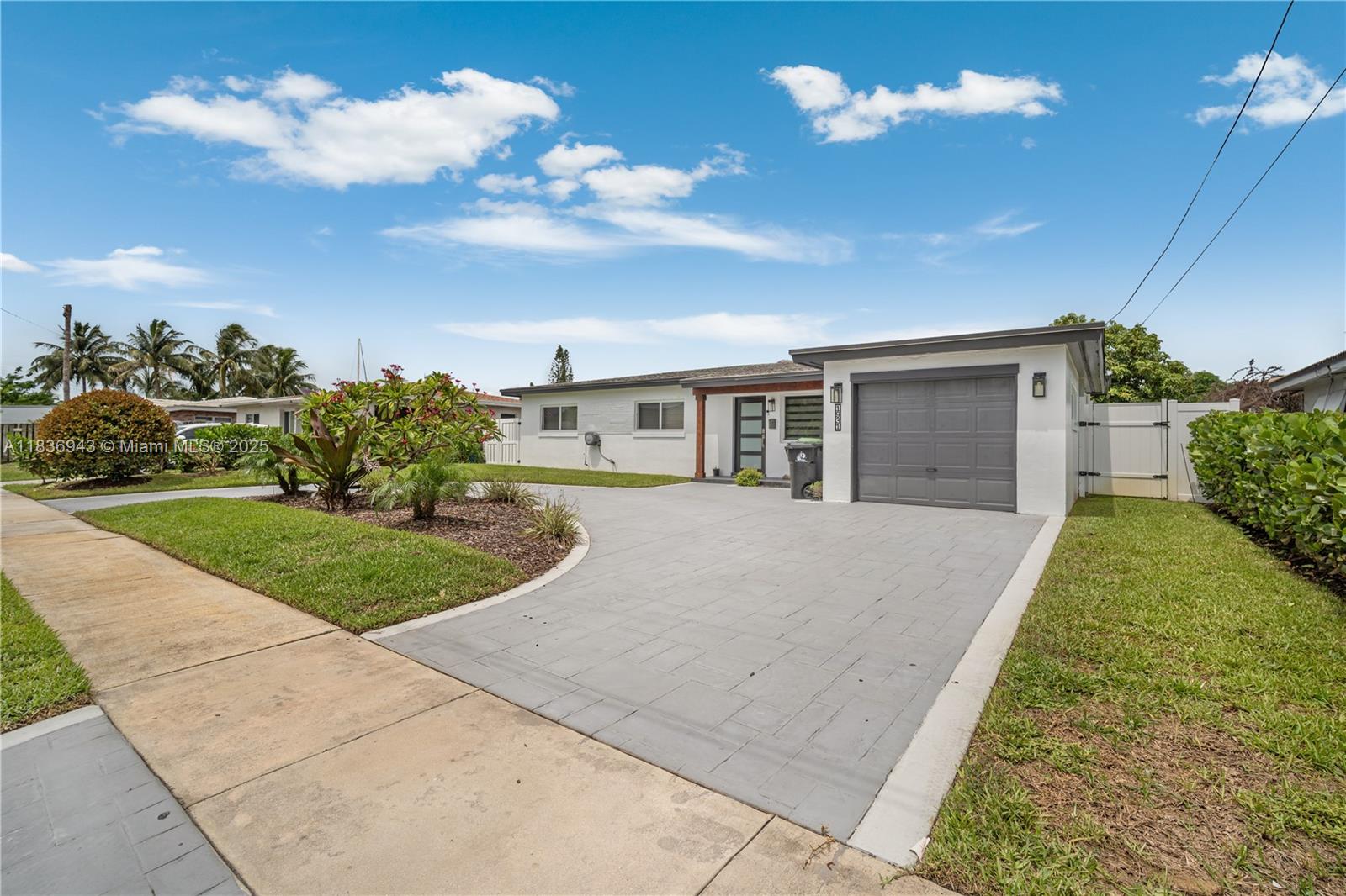 Residential, Fort Lauderdale, Florida image 1