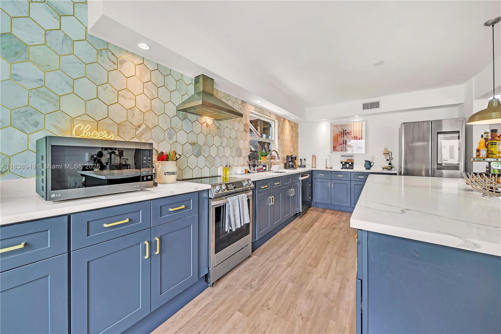 27237 Rio Vista Circle, Bonita Springs, Florida image 20