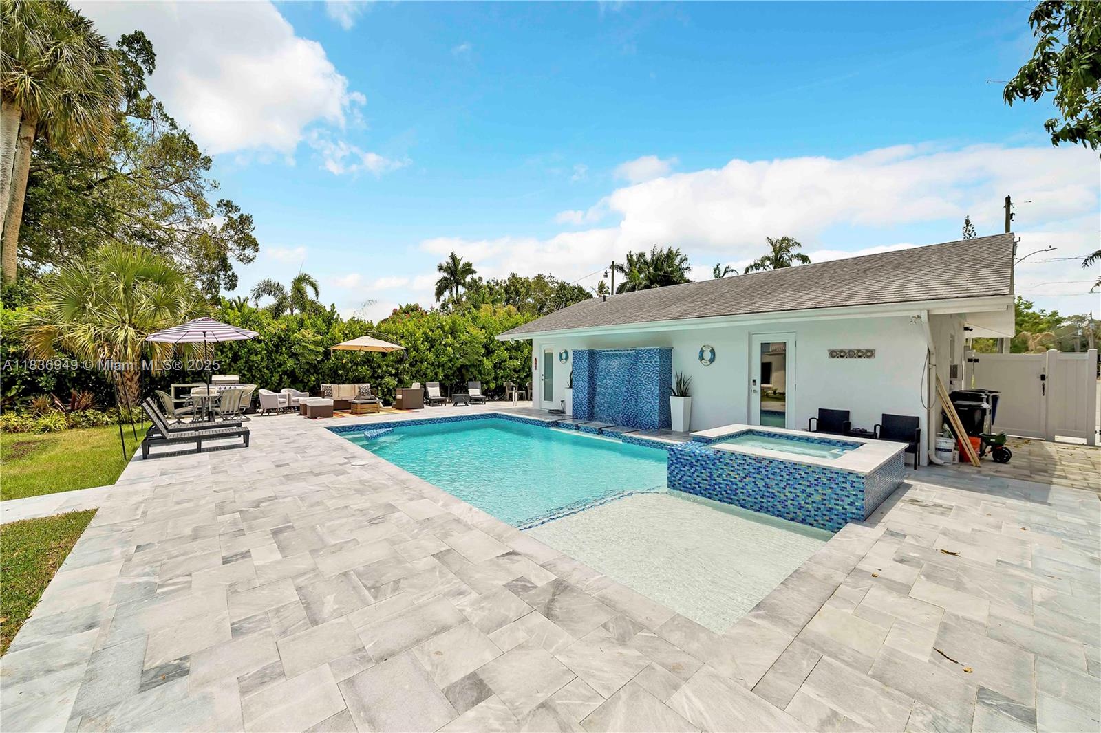 27237 Rio Vista Circle, Bonita Springs, Florida image 41