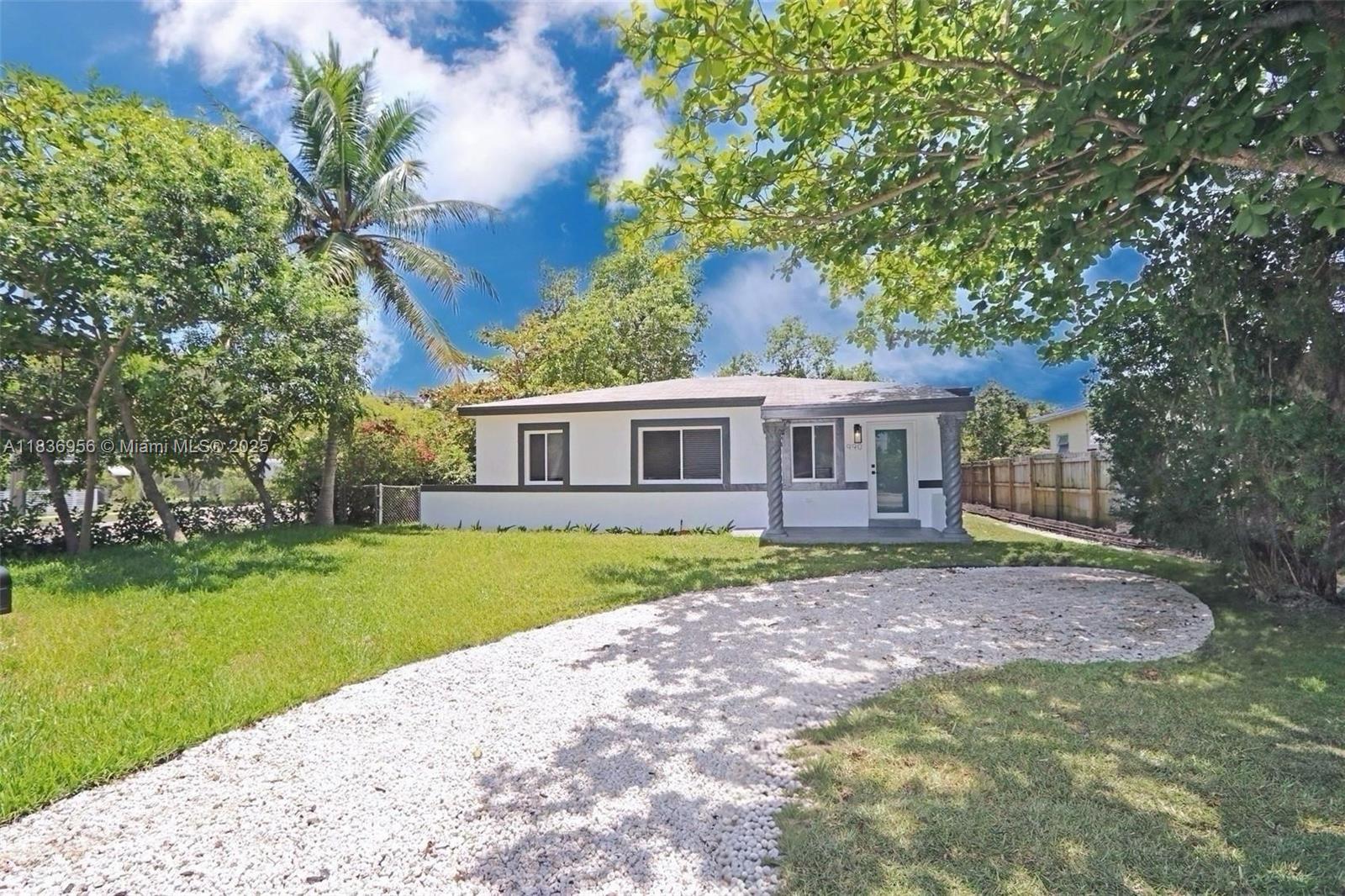 990 NE 159th St, North Miami Beach, Florida image 1