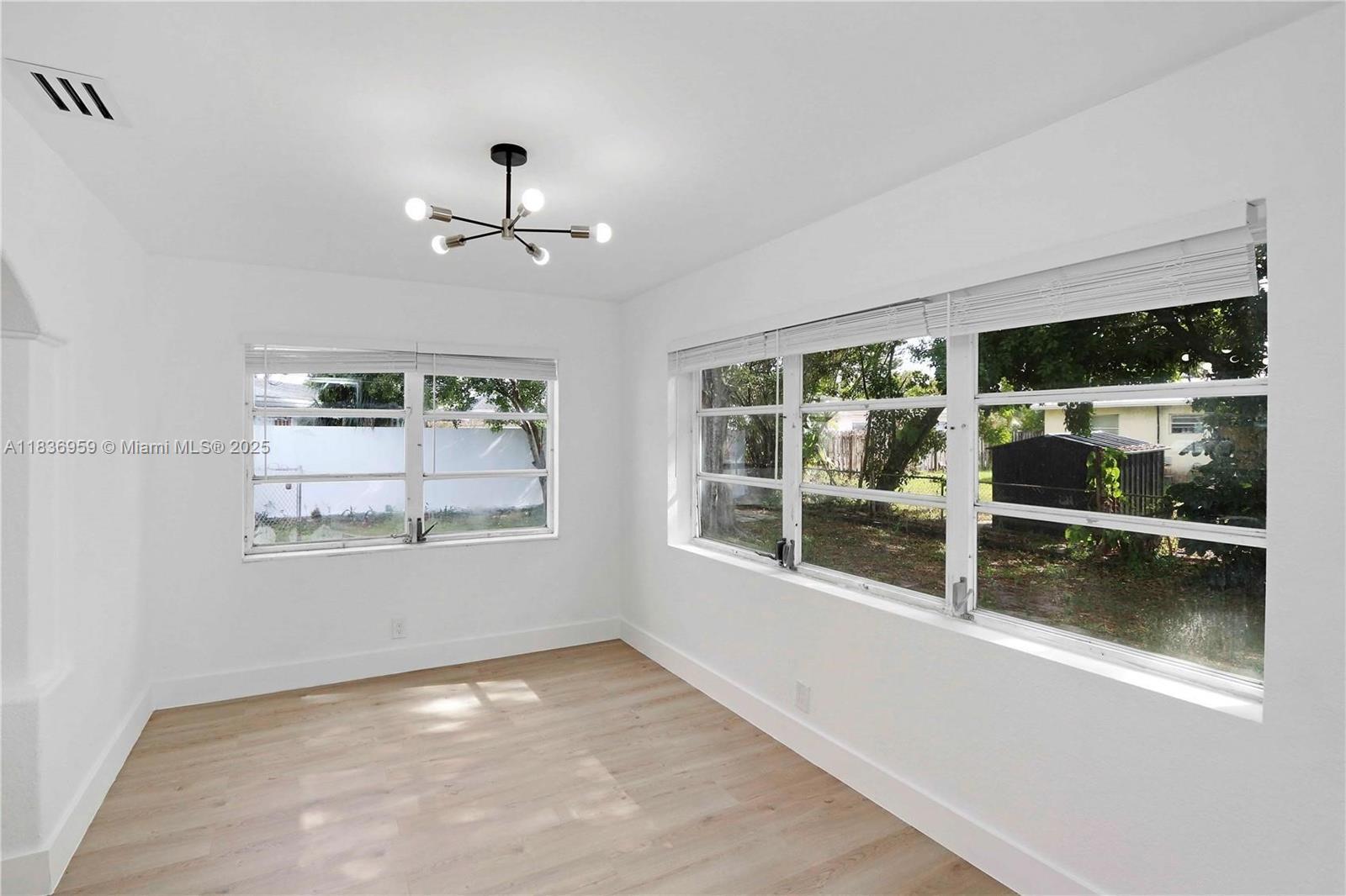 610 NW 38th Ct, Deerfield Beach, Florida image 11