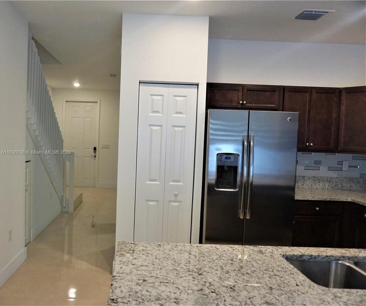 10498 W 33rd Way, Hialeah, Florida image 14