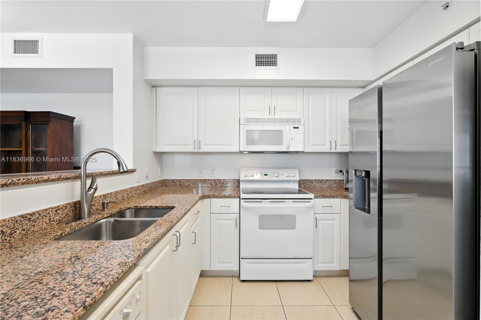 Property photo # 9
