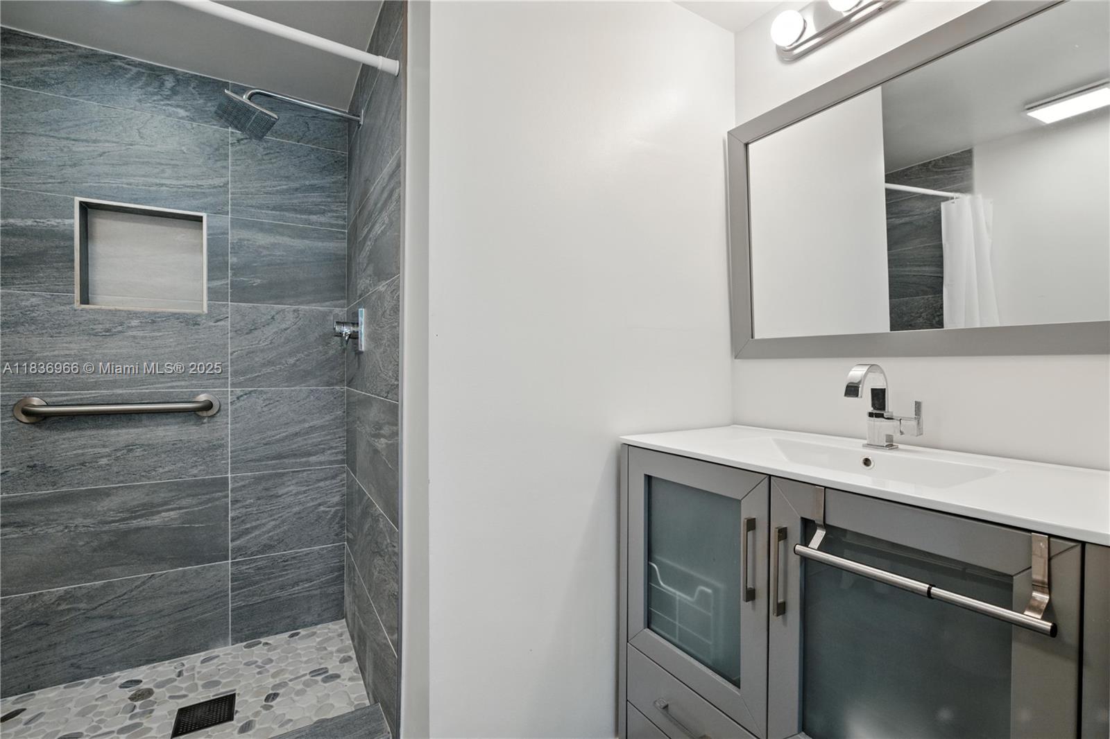 Property photo # 7