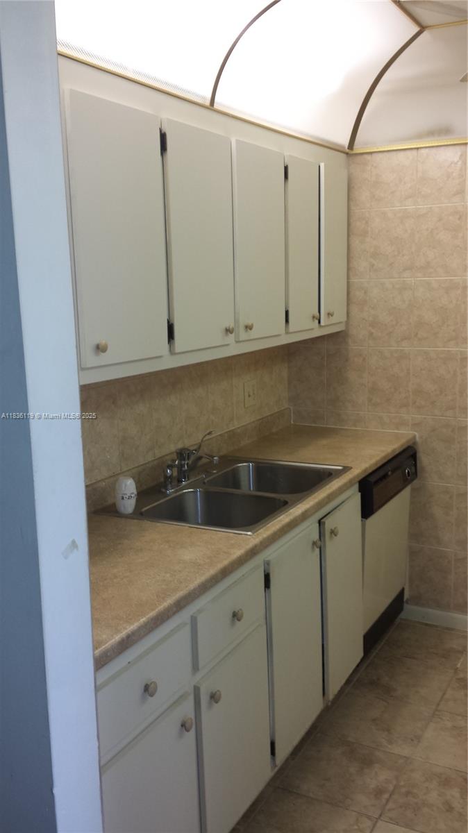 Property photo # 8