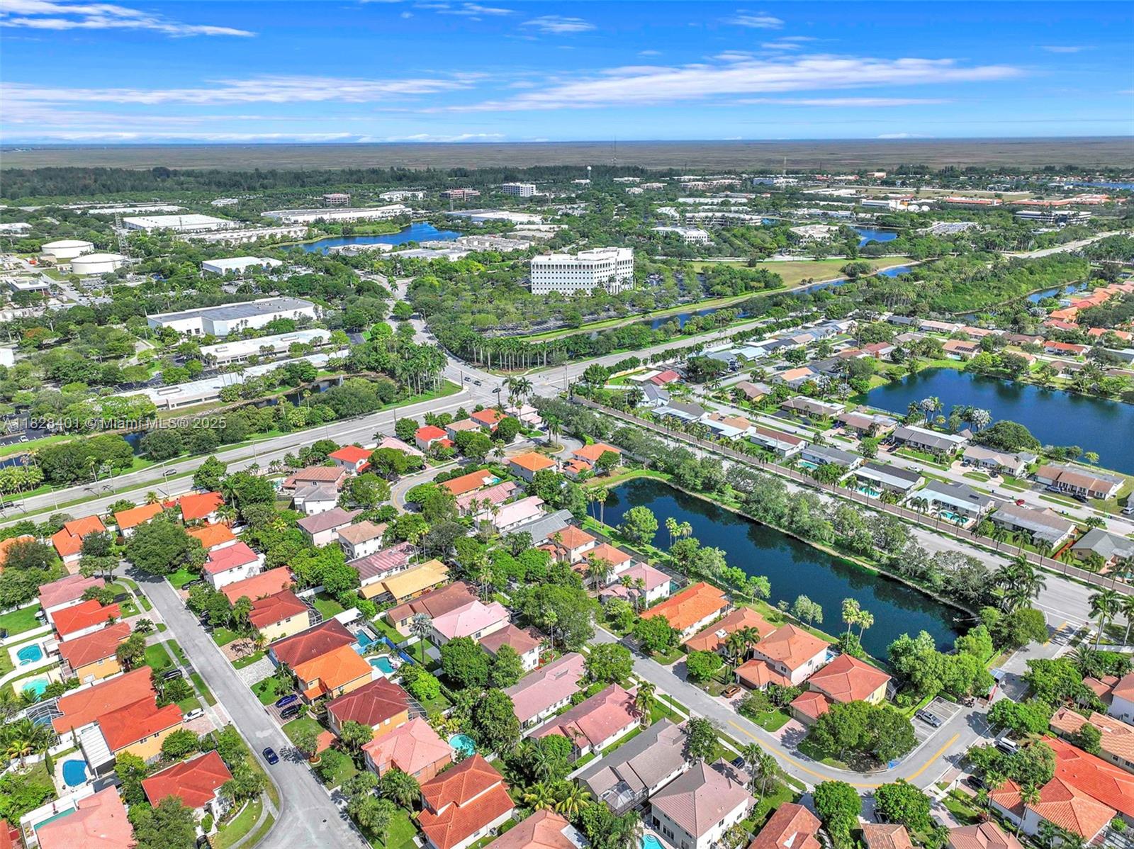 Residential, Plantation, Florida image 6