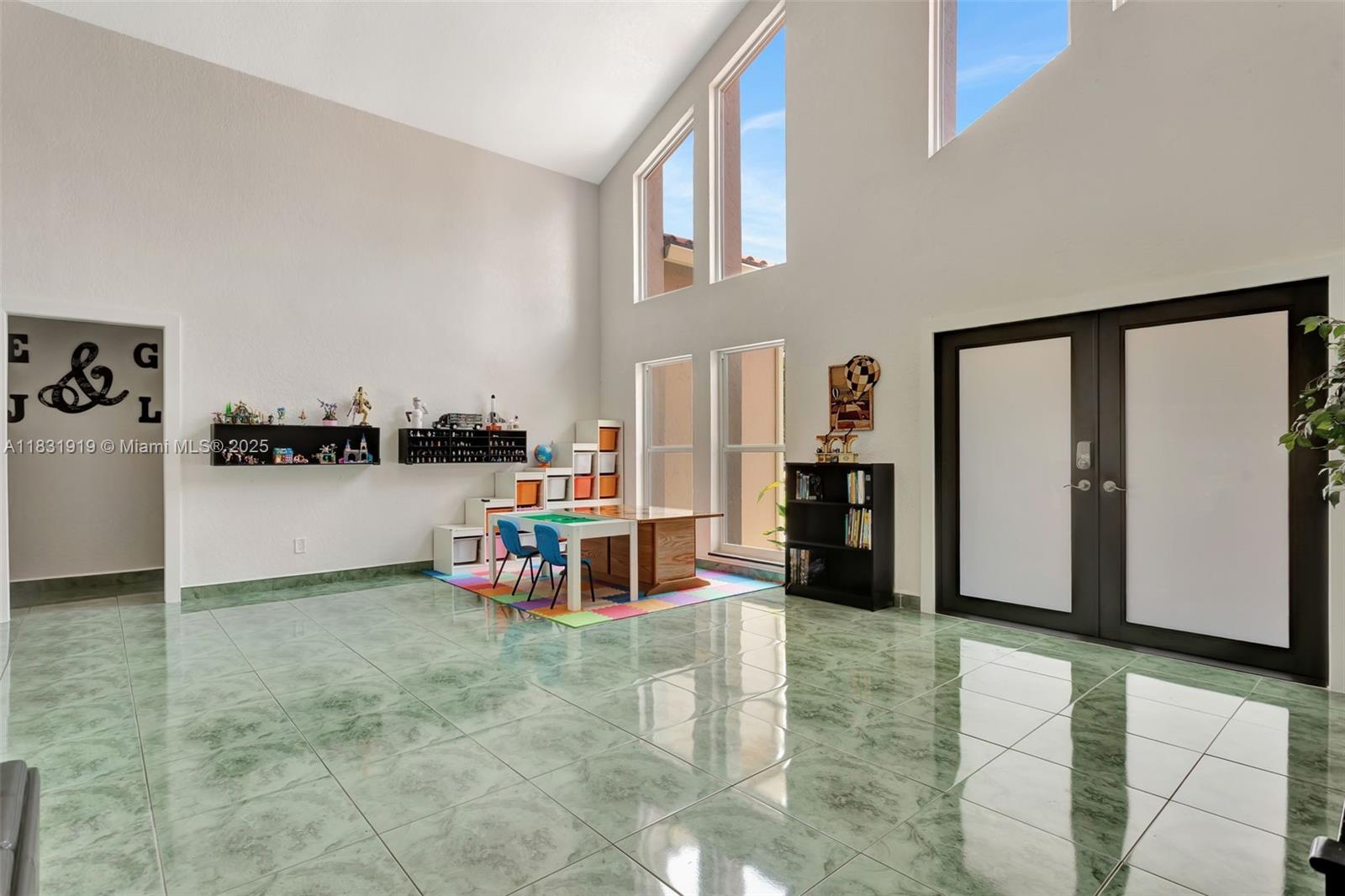 14100 SW 21st St, Davie, Florida image 6
