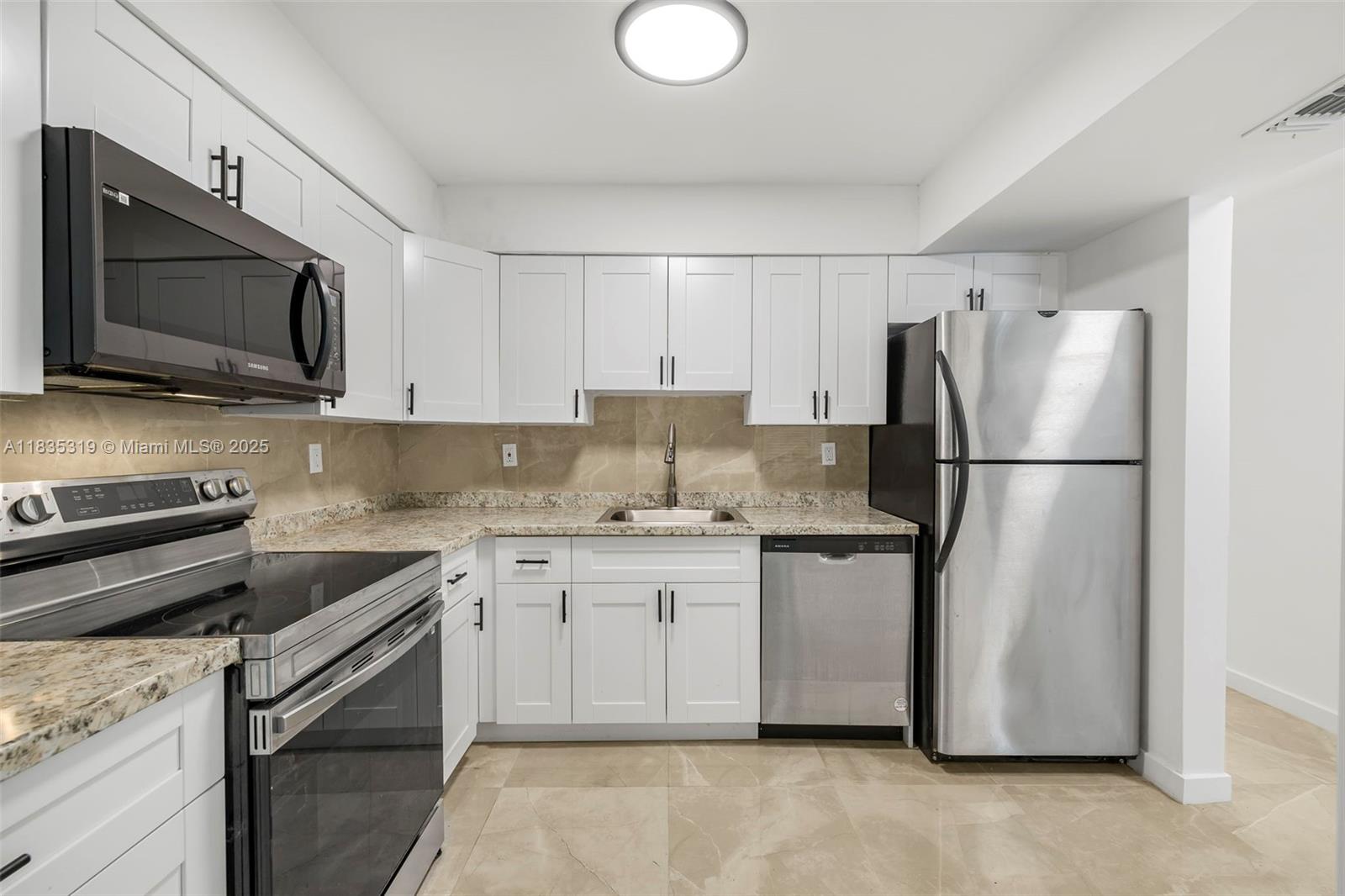 Property photo # 0