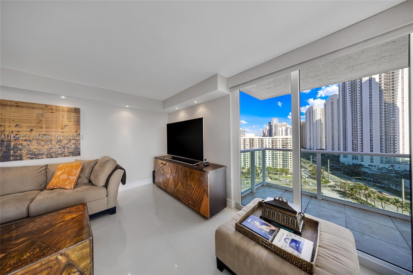 Property photo # 9