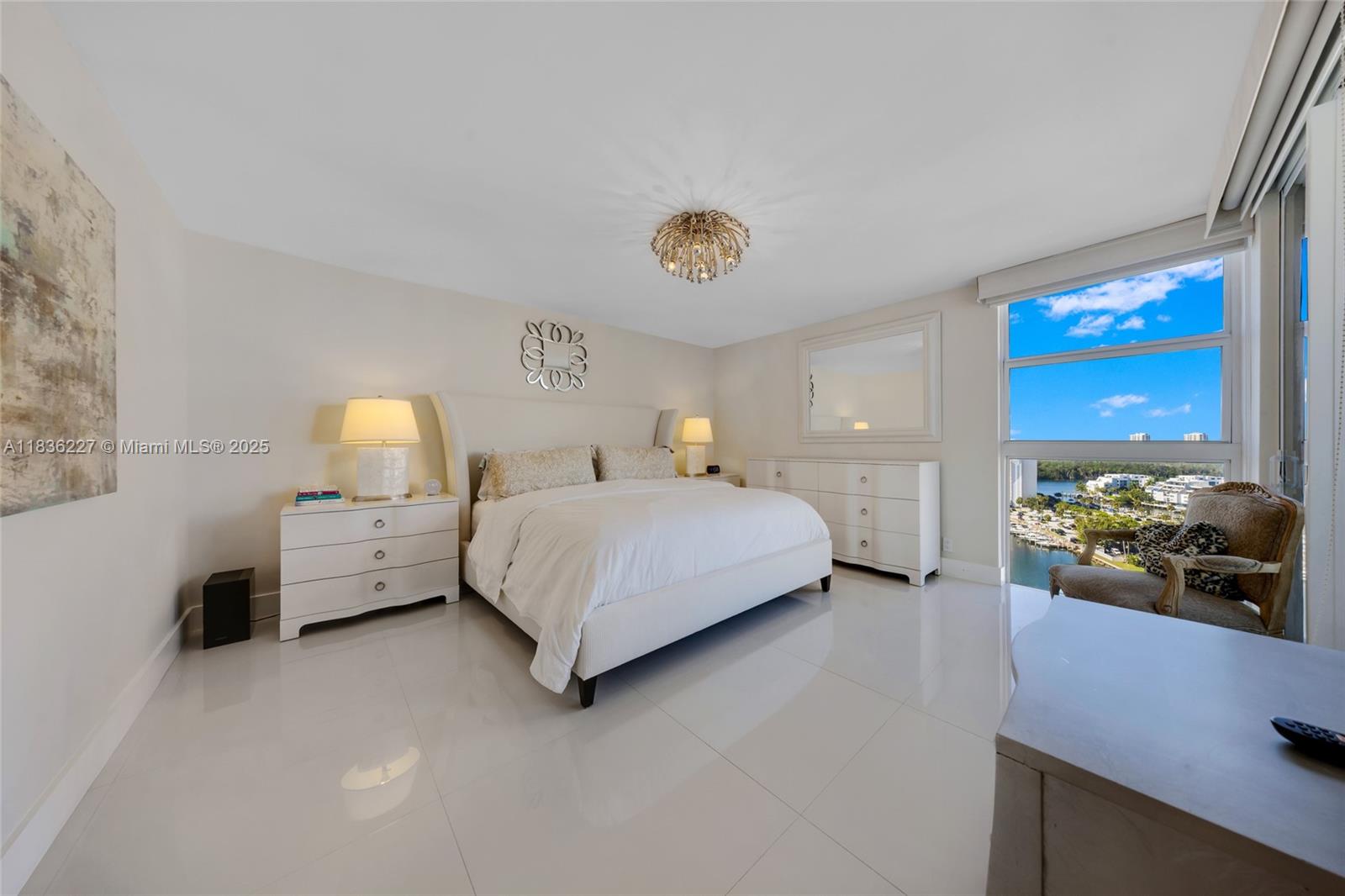 100 Bayview Dr #1905, Sunny Isles Beach, Florida image 17