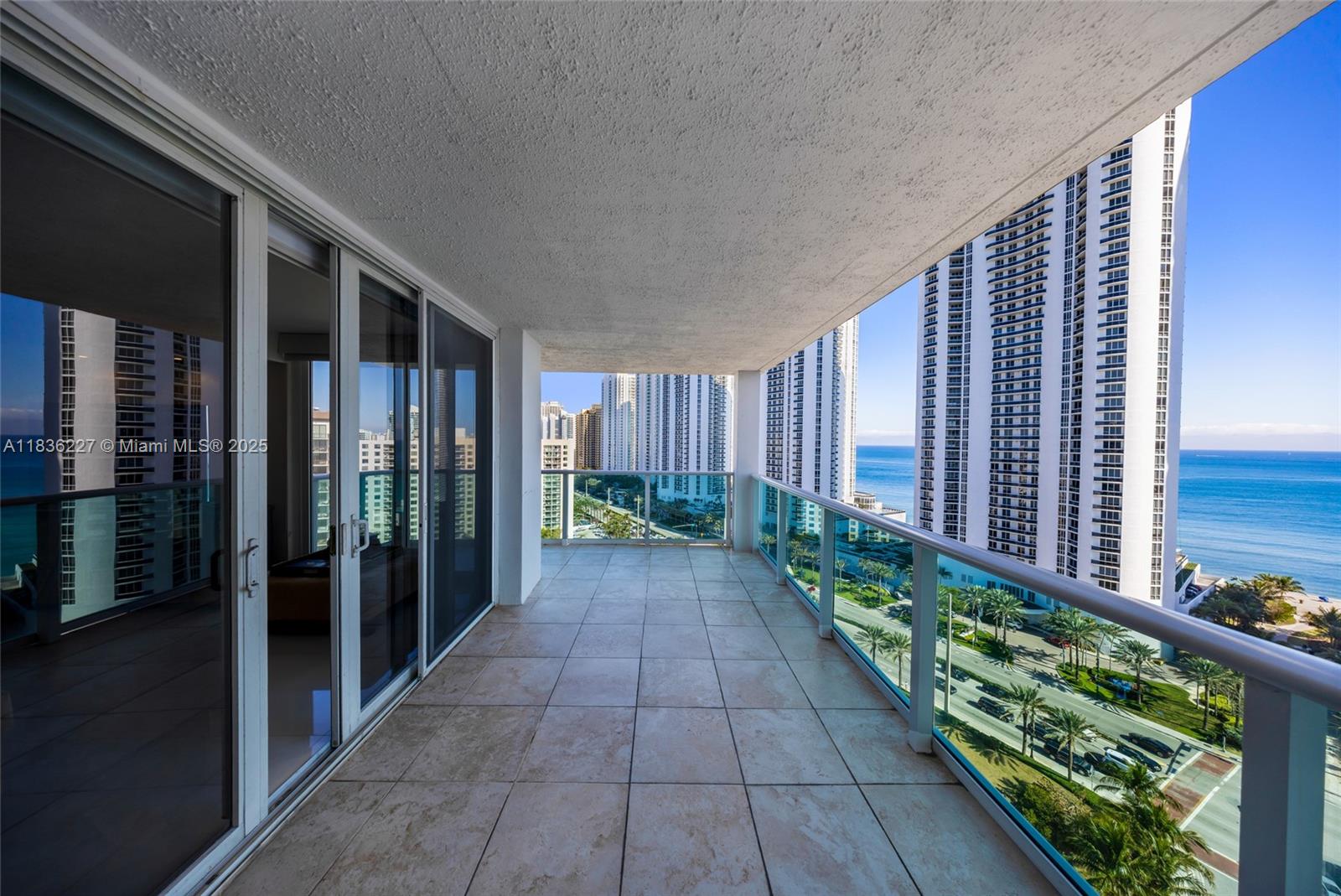 100 Bayview Dr #1905, Sunny Isles Beach, Florida image 21