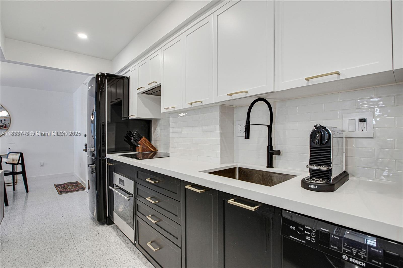 1621 Collins Ave #504C, Miami Beach, Florida image 8