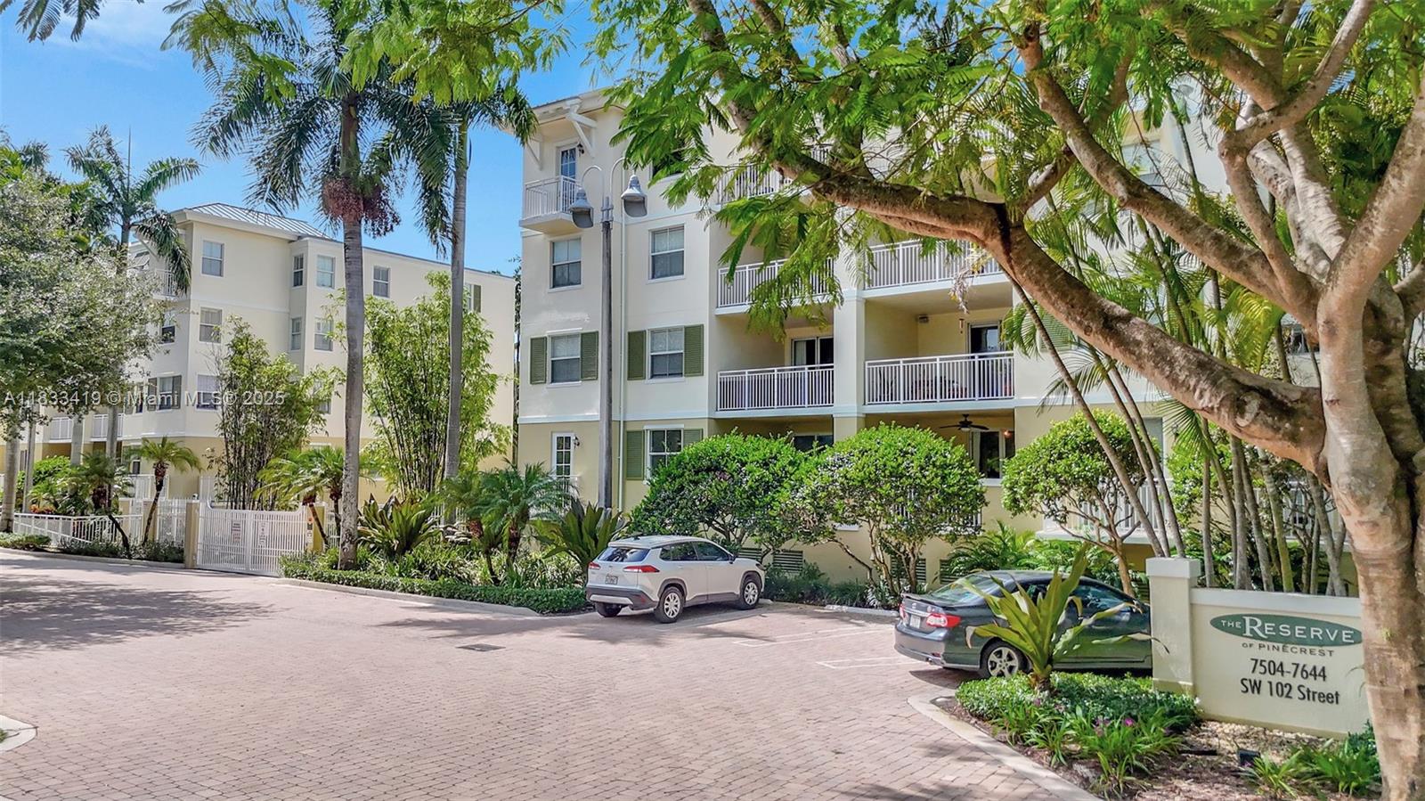 7588 SW 102nd St #203, Pinecrest, Florida image 34