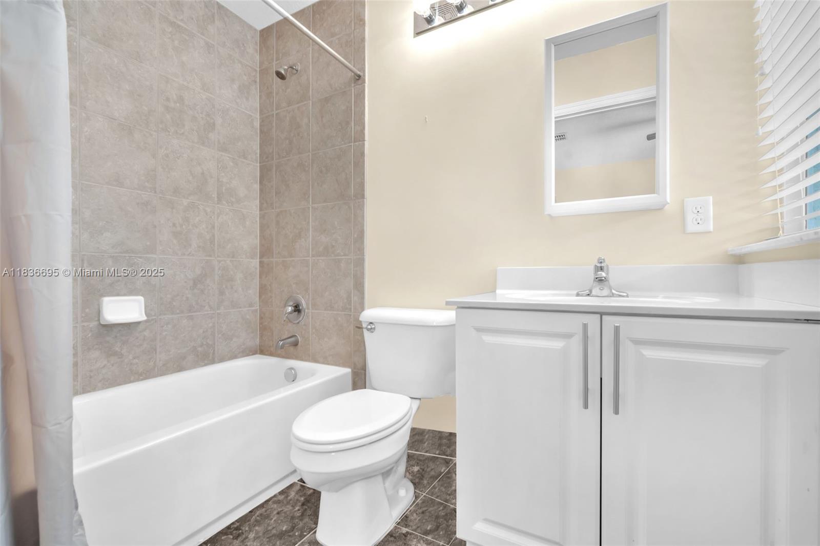 Property photo # 4