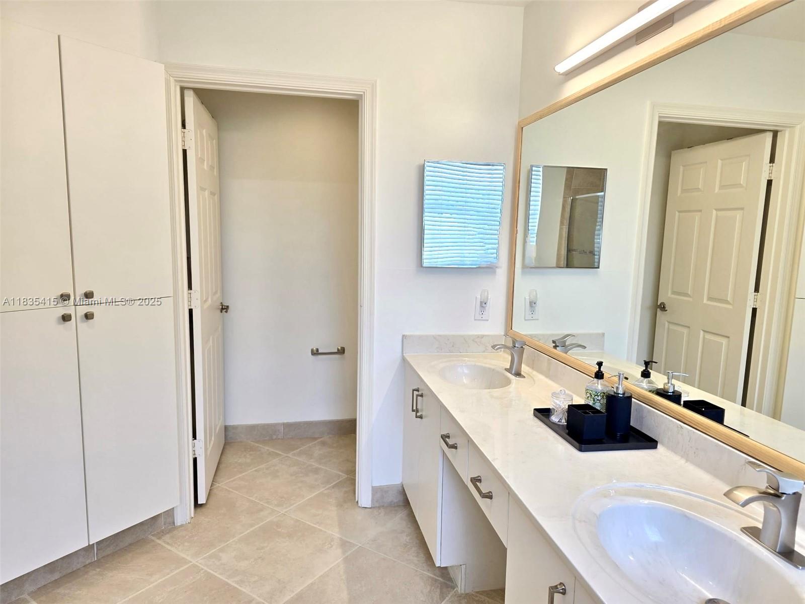 547 Cascade Falls Dr, Weston, Florida image 15