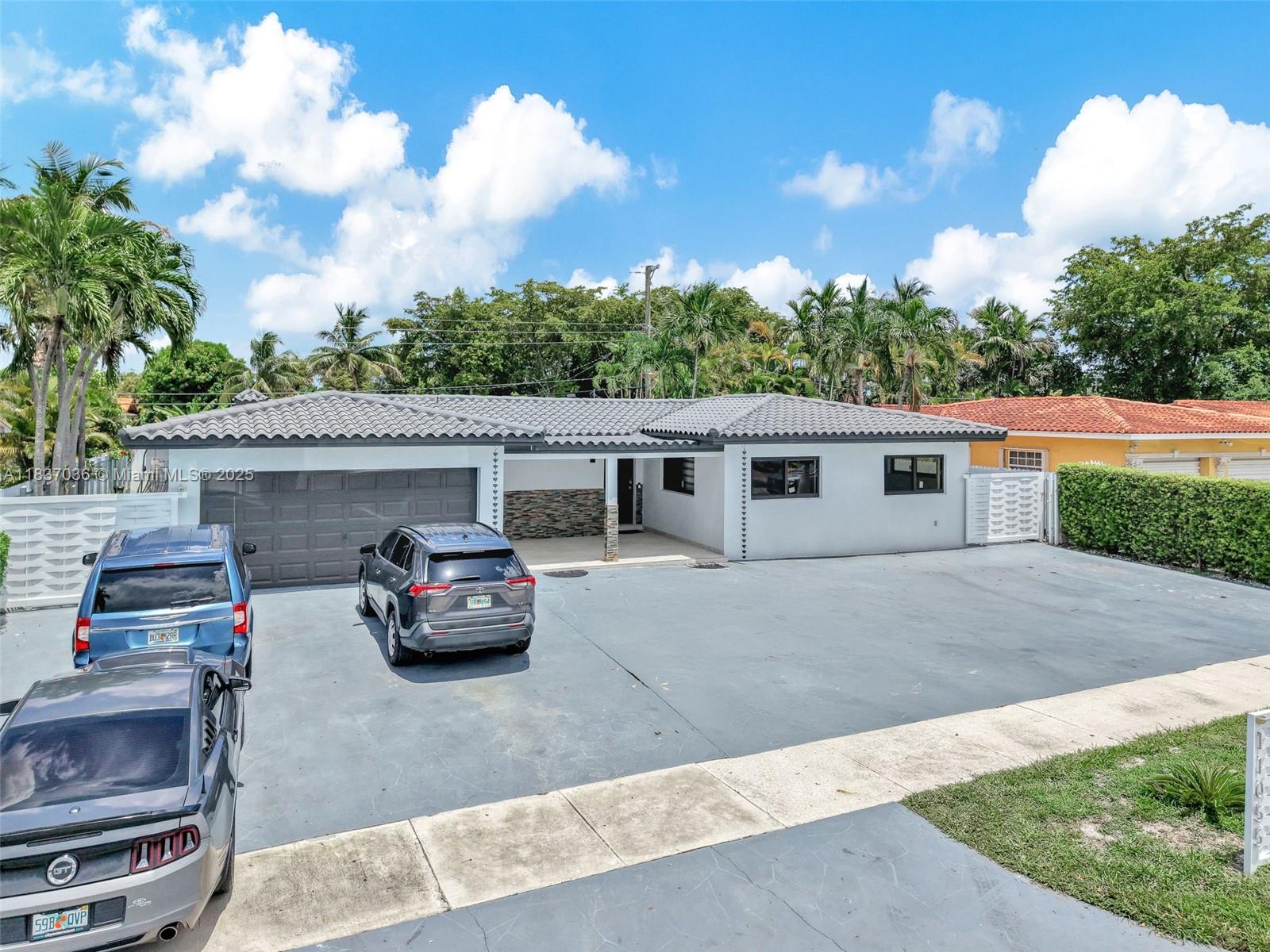 2050 NE 167th St #3-124, North Miami Beach, Florida image 3