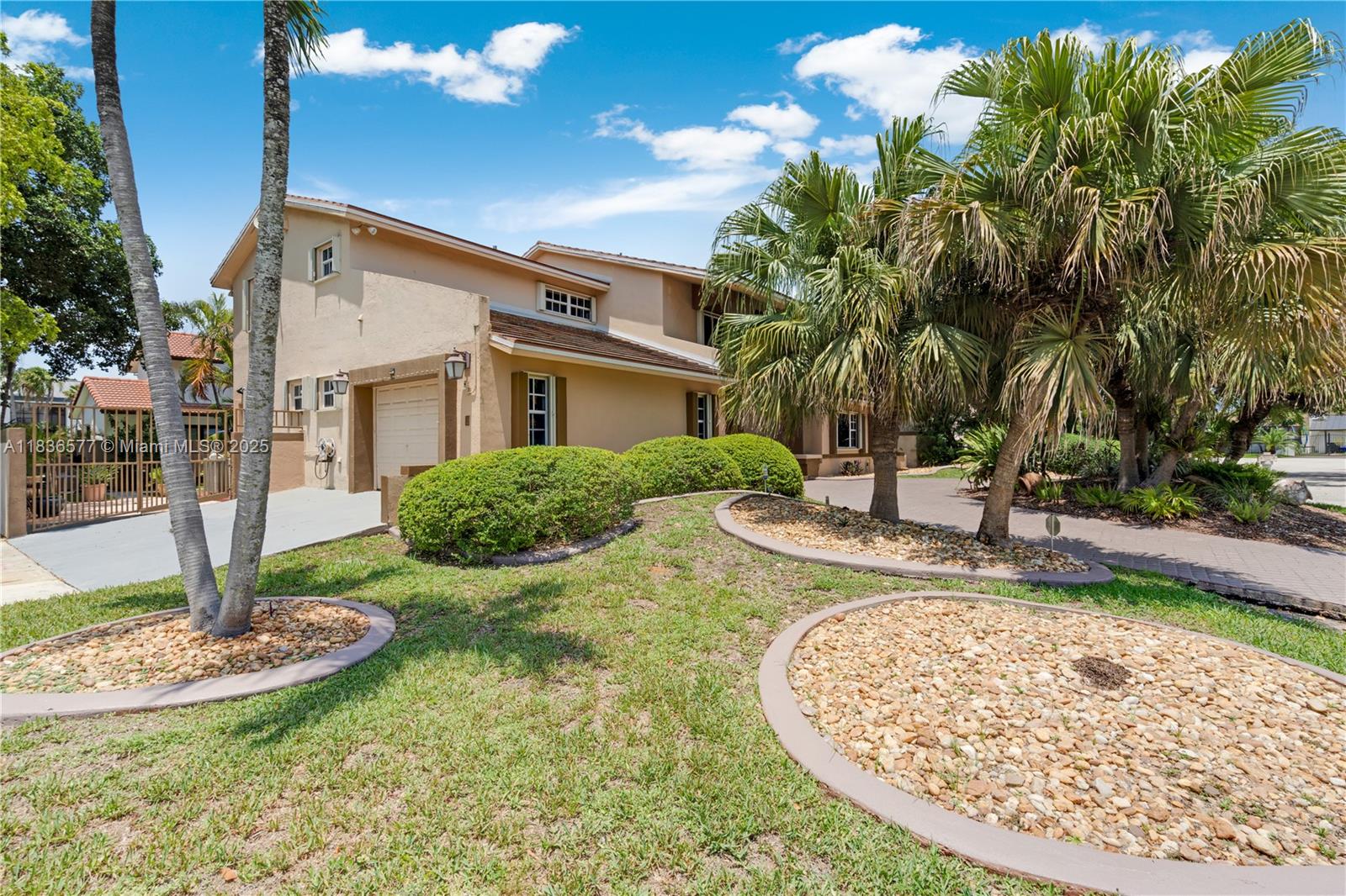 11999 SW 92nd Ln, Miami, Florida image 32