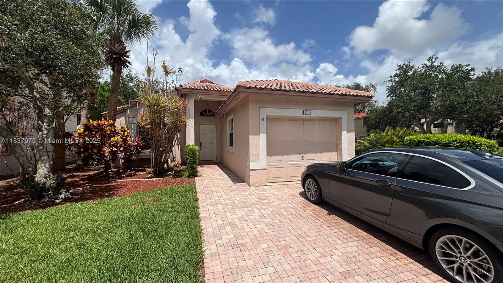 1244 NW 171st Ave, Pembroke Pines, Florida image 1