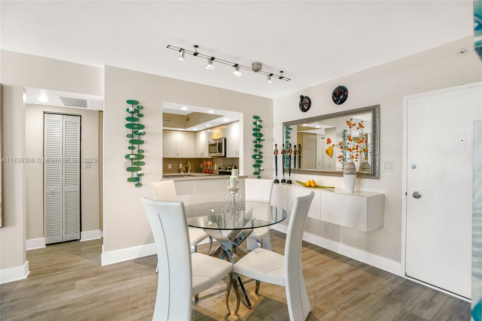 Property photo # 7