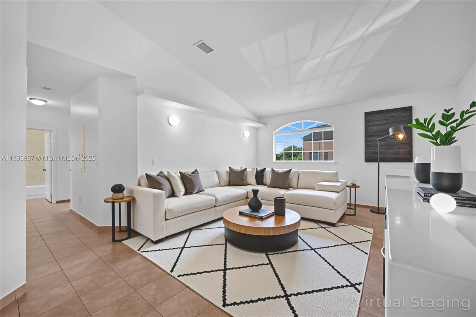 7506 W 20th Ave #206, Hialeah, Florida image 3