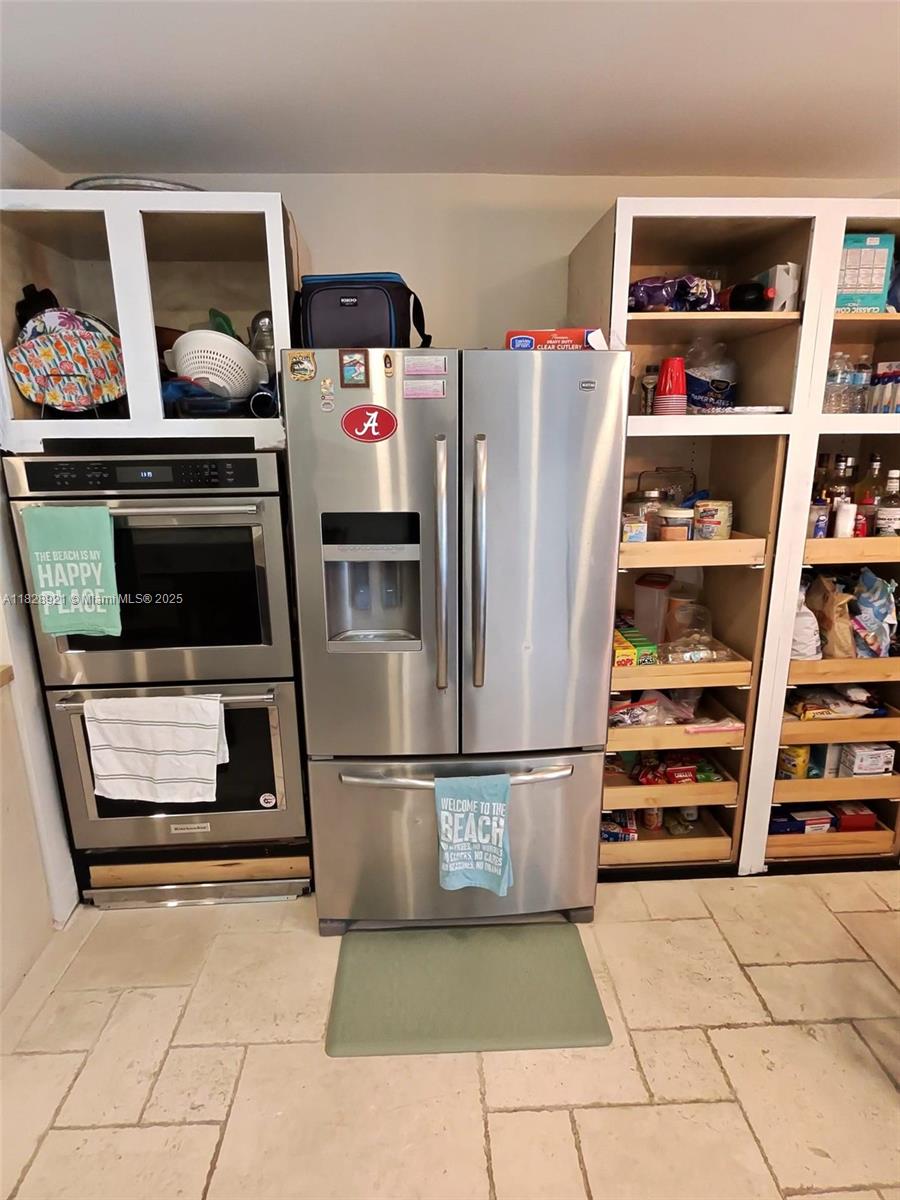 296 Navajo St, Miami Springs, Florida image 14