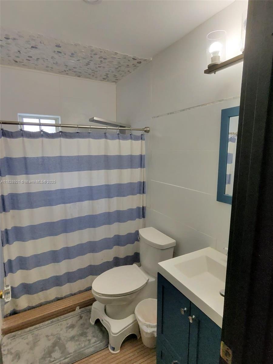 296 Navajo St, Miami Springs, Florida image 23
