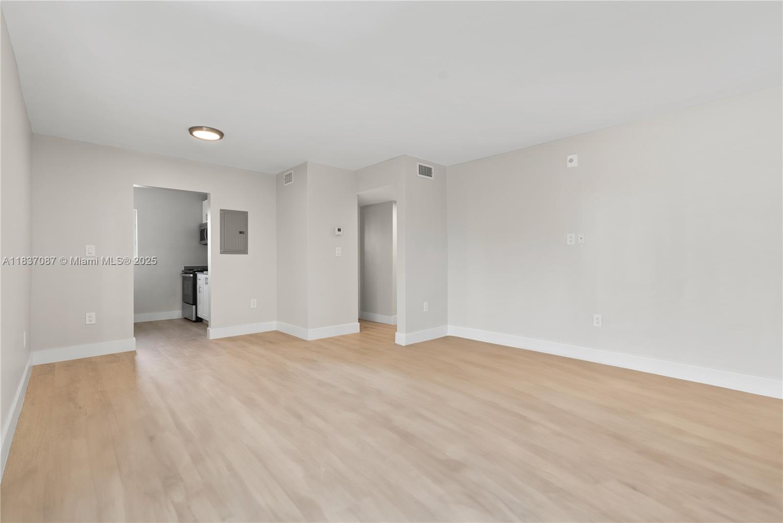 1101 NE 80th St 208 For Rent - NfFuf0RkNq33 S3lUnmoVJoWzo46ELmu3CHPU7Ny1SQ