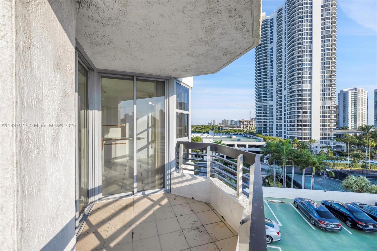 3530 Mystic Pointe Dr #710, Aventura, Florida image 21