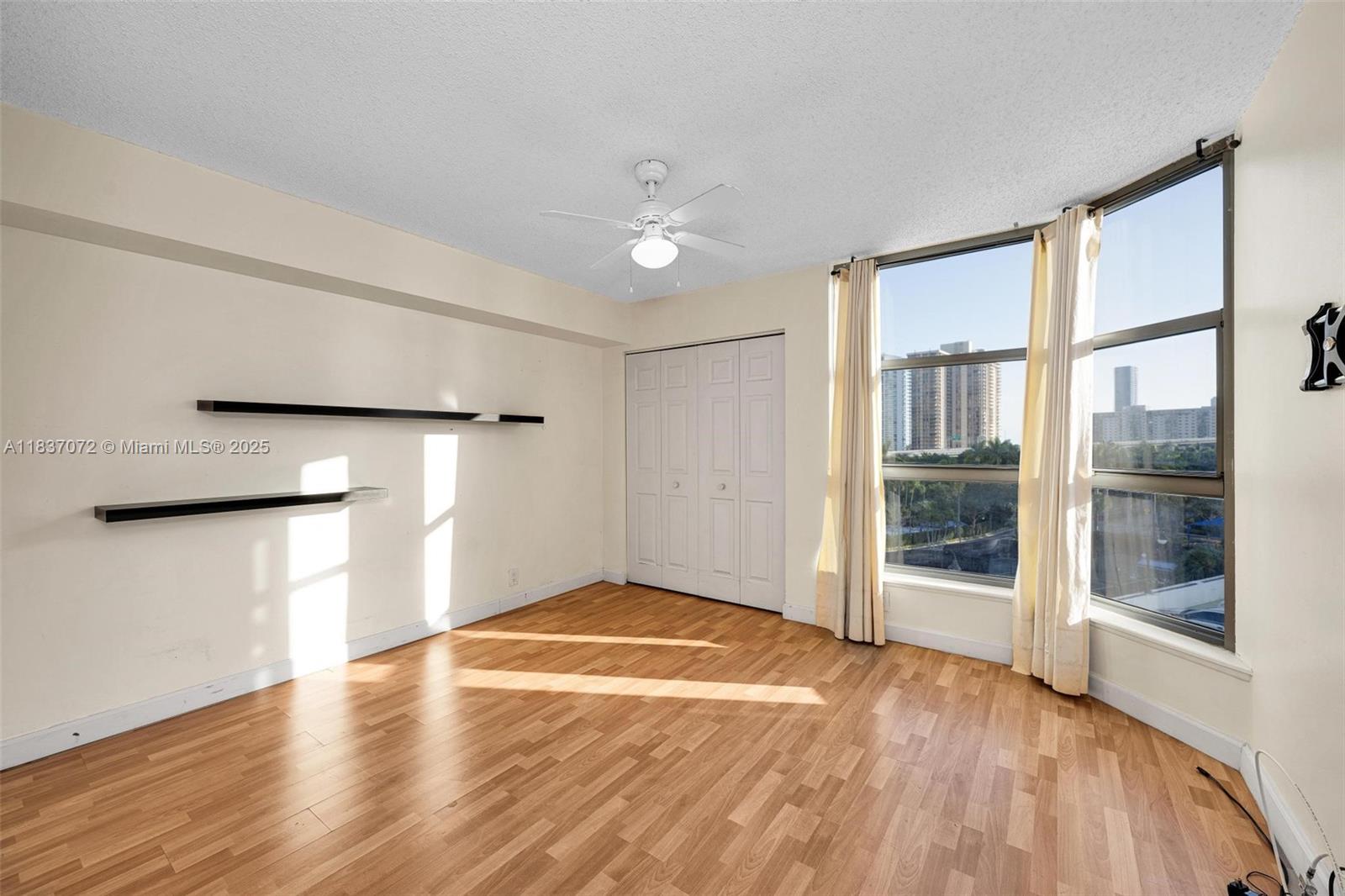 3530 Mystic Pointe Dr #710, Aventura, Florida image 26