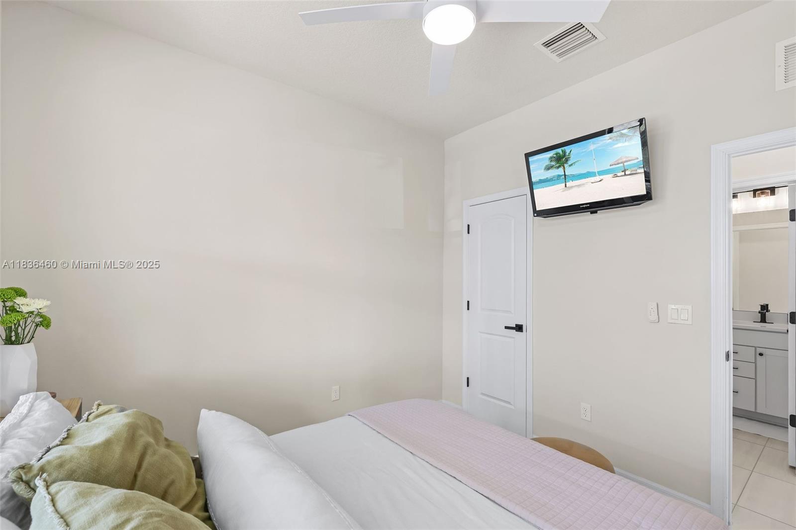 2414 Primrose Pl, Oakland Park, Florida image 19