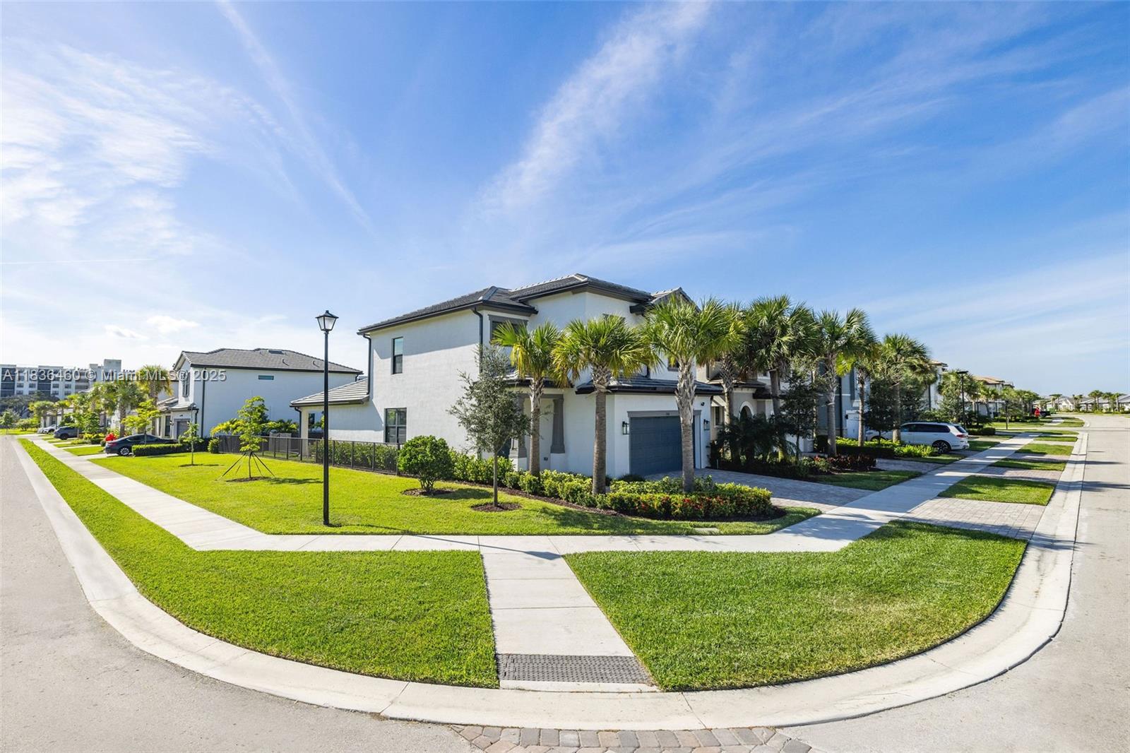 2414 Primrose Pl, Oakland Park, Florida image 3