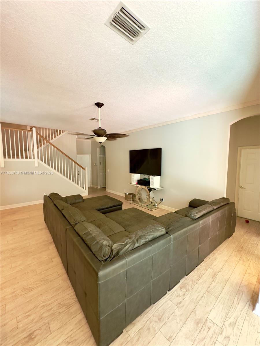 422 Oriole Cir, Jupiter, Florida image 10