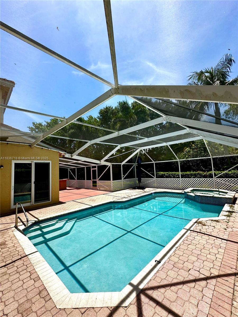 422 Oriole Cir, Jupiter, Florida image 4