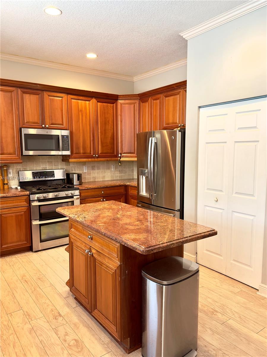 422 Oriole Cir, Jupiter, Florida image 7