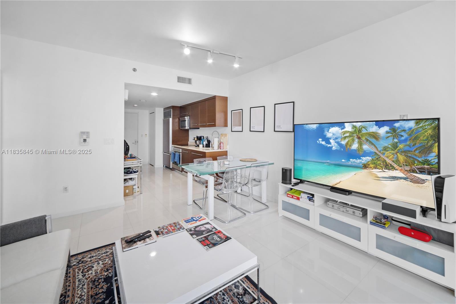 Property photo # 2