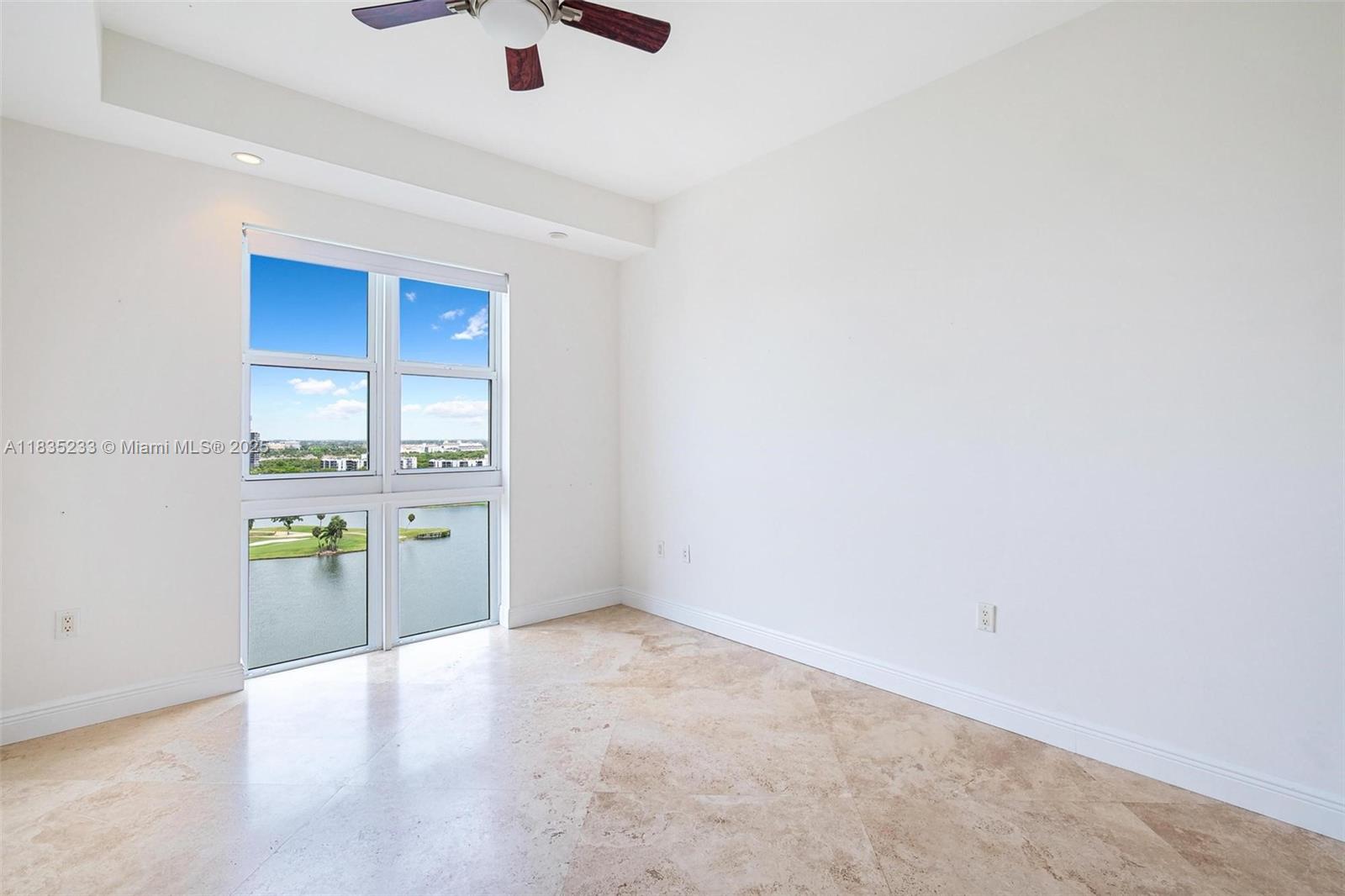 20000 E Country Club Dr #TS02, Aventura, Florida image 22