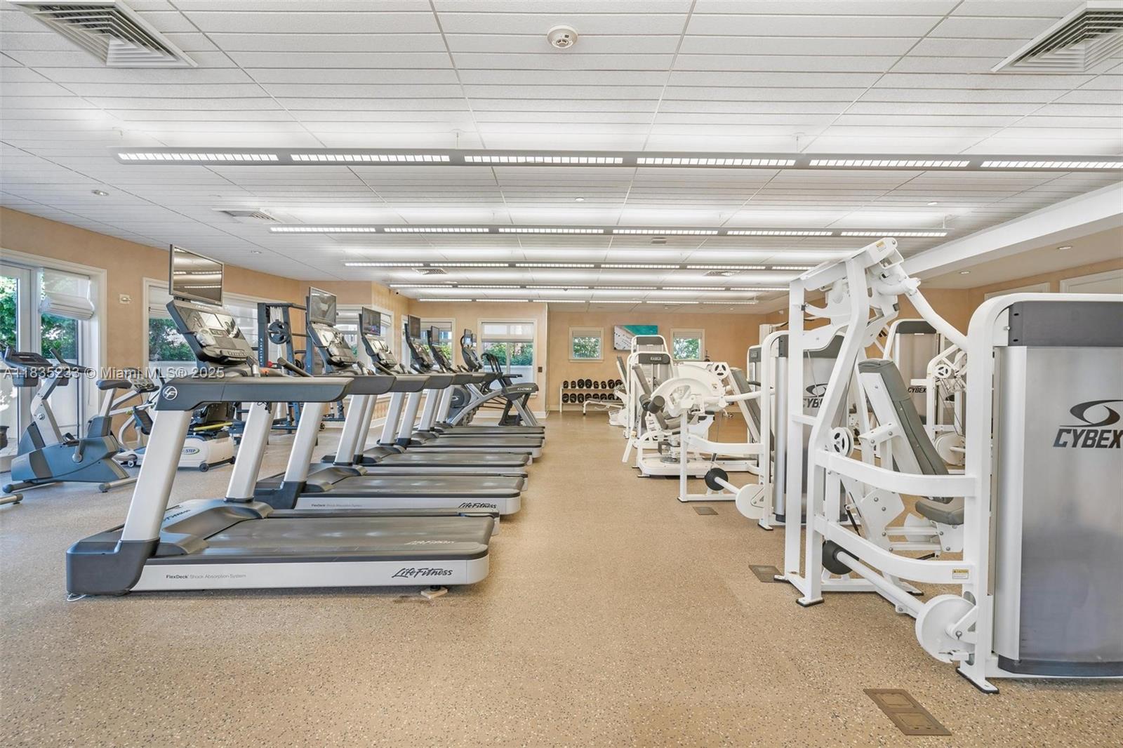 20000 E Country Club Dr #TS02, Aventura, Florida image 44