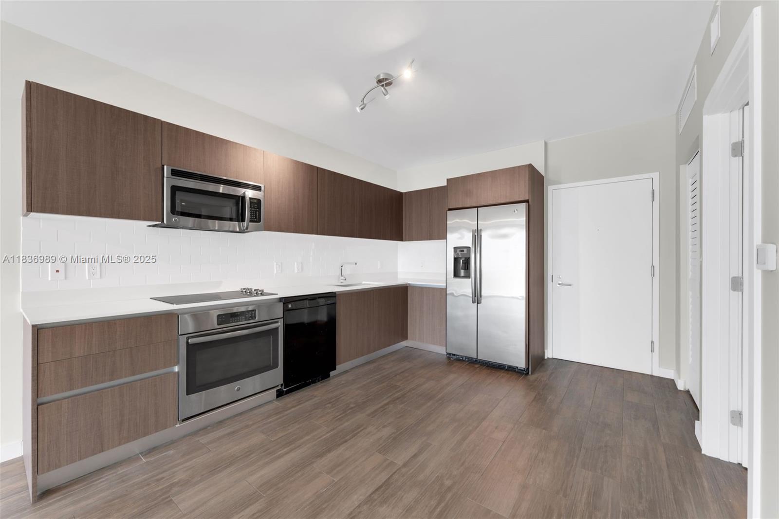 Property photo # 7