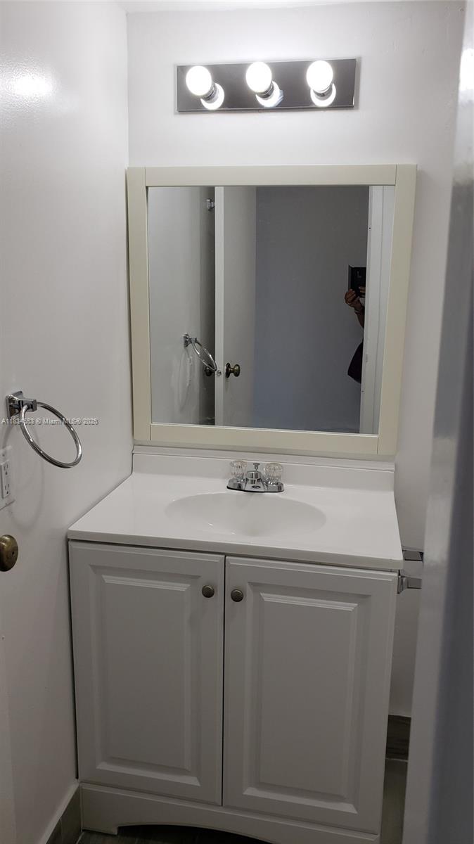 1325 W 68th St #214, Hialeah, Florida image 16