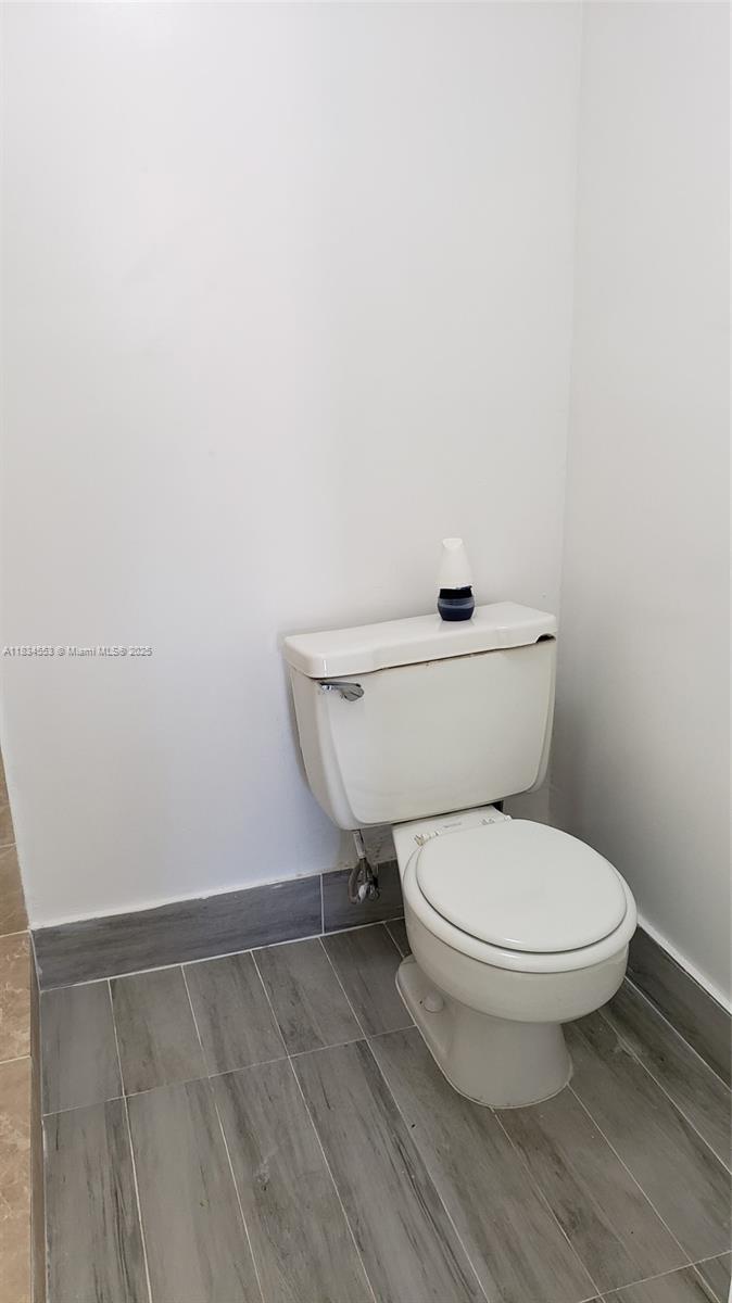1325 W 68th St #214, Hialeah, Florida image 25