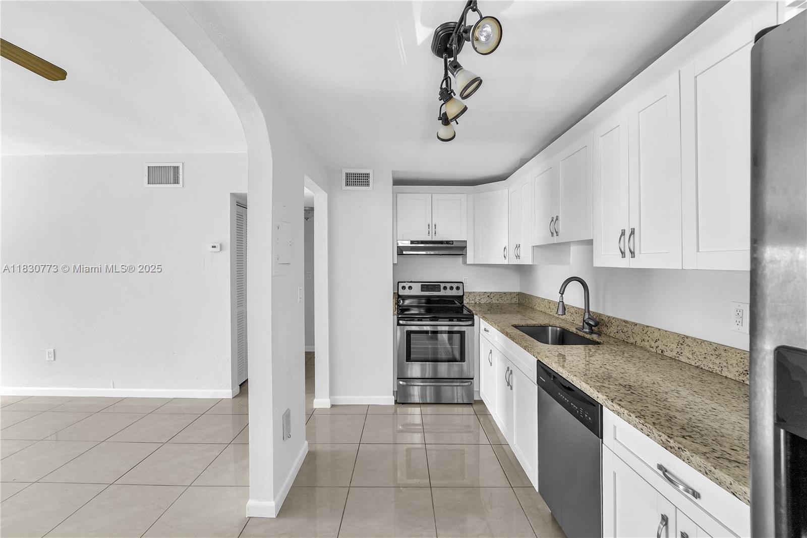 13882 SW 90th Ave #hh217, Miami, Florida image 5