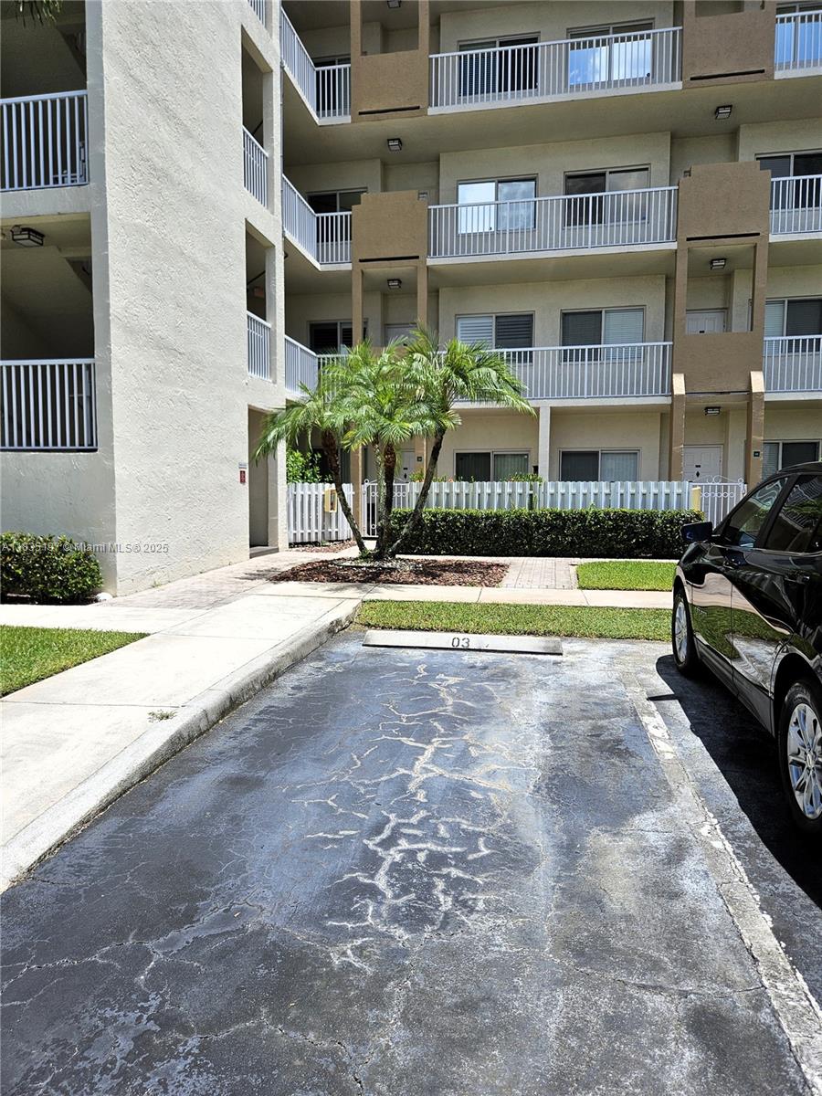 7611 Southampton Ter #102, Tamarac, Florida image 19