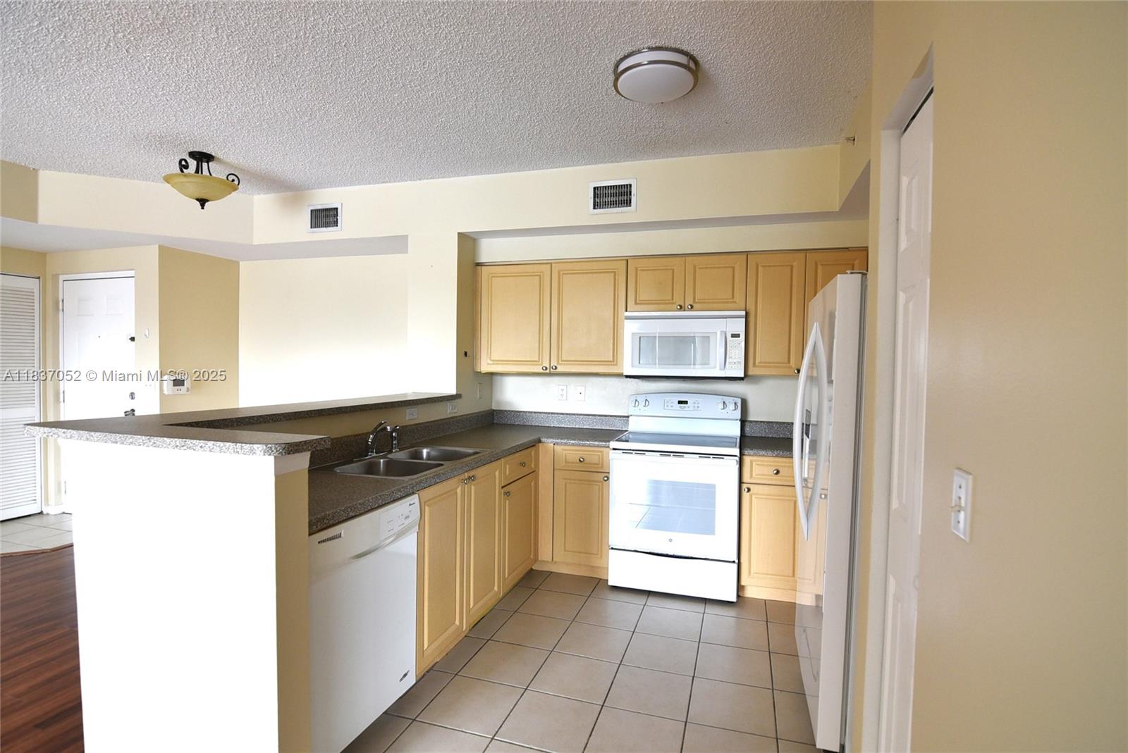 2151 W Preserve Way #202, Miramar, Florida image 10